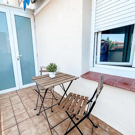 Coma-Ruga Central Beach Apartment * Coma-ruga