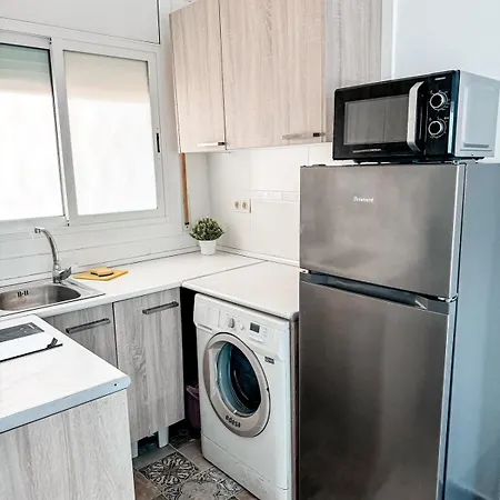 Coma-Ruga Central Beach Apartment