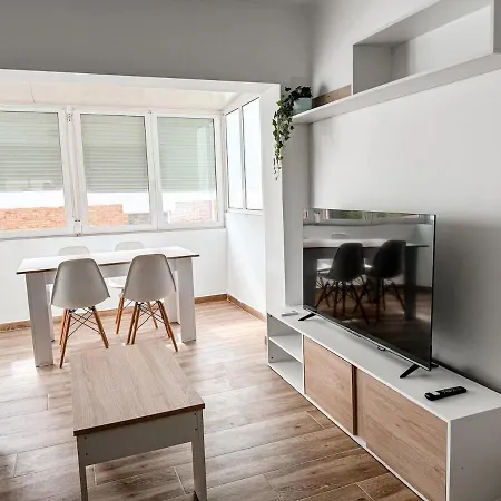 Coma-Ruga Central Beach Apartment